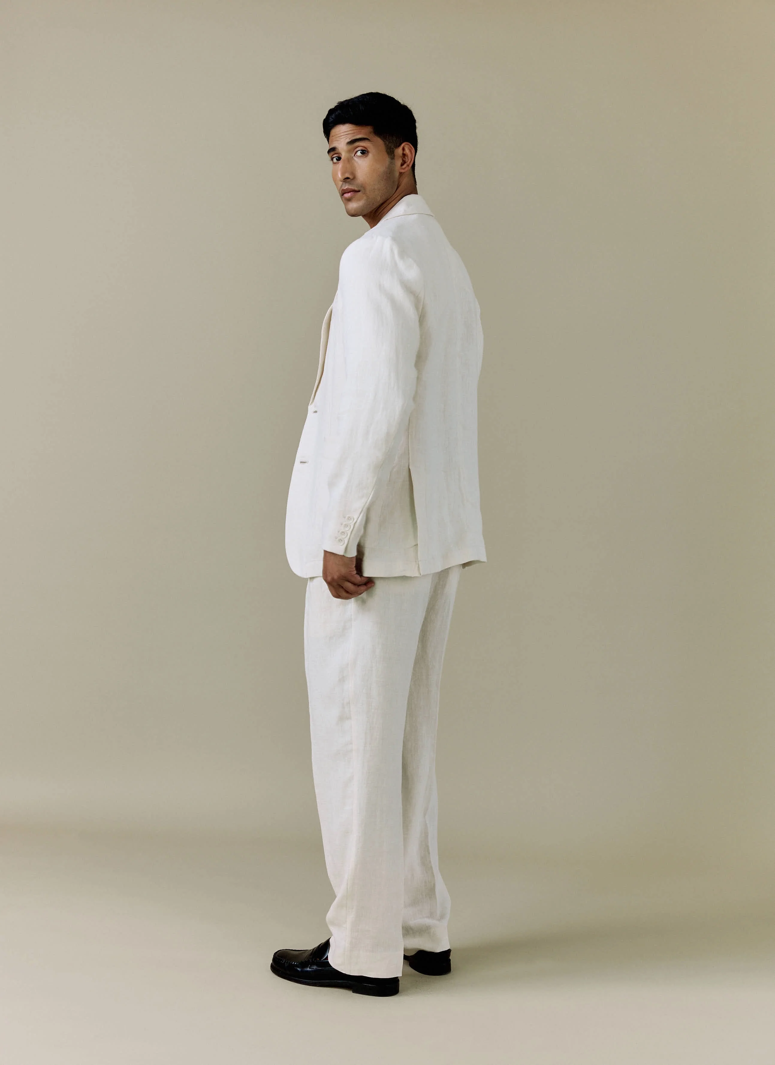 Tailored Linen Blazer | Cream - Image 4